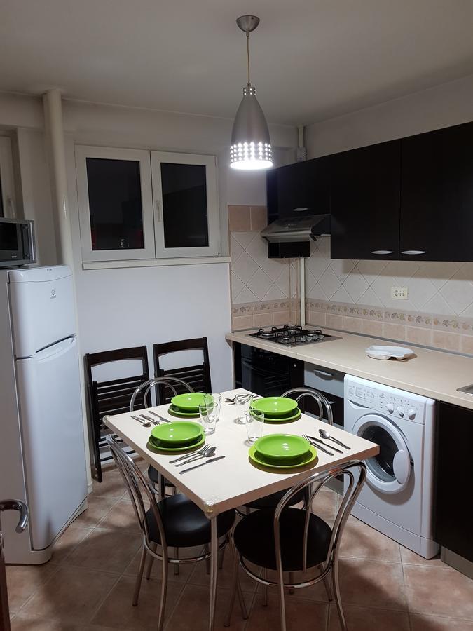 3 Rooms Stefan Cel Mare Bucarest Esterno foto